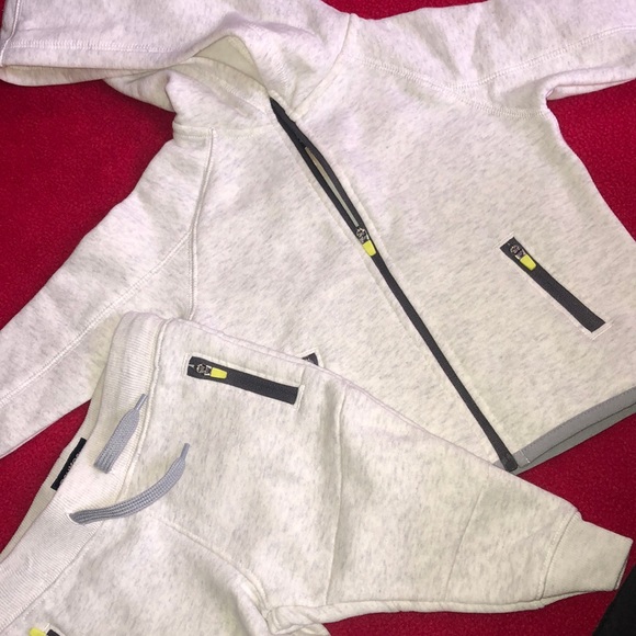 SOLD - Oshkosh tech fleece dupe sets - Picture 3 of 5